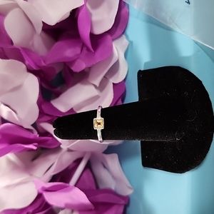 NWOT Stunning Citrine gem stone set in a sterling silver 925 ring size 5